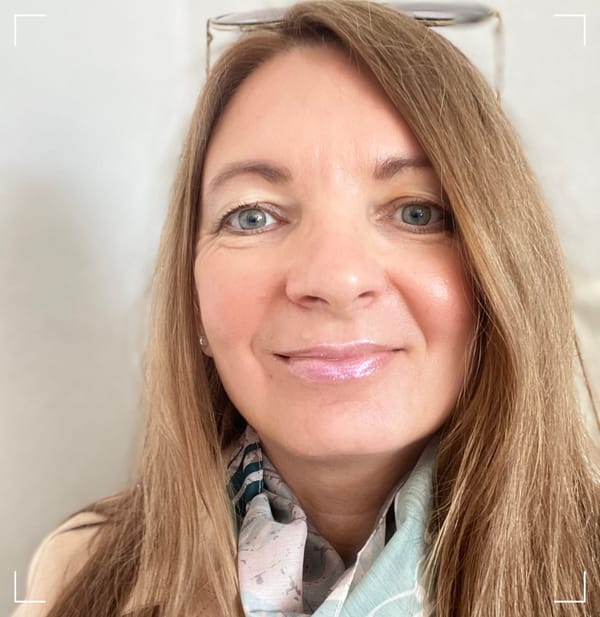 Wie ein Lipgloss meine Bluse ruiniert hat – und wie ich endlich die perfekte Lösung fand